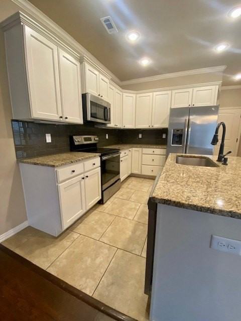 1049 N Leverett Ave - Photo 6 of 21