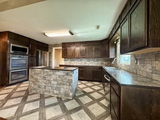 3810 N Rainbow Farm Rd - Photo 6 of 18