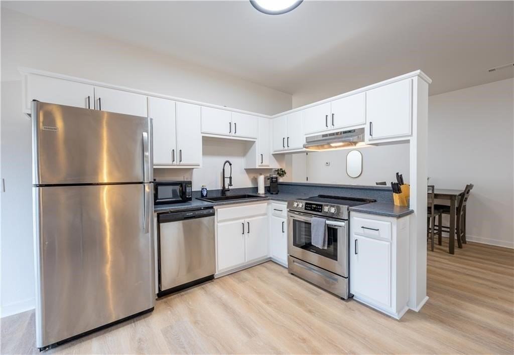 302 Sw 6th St #22 - Photo 2 of 13