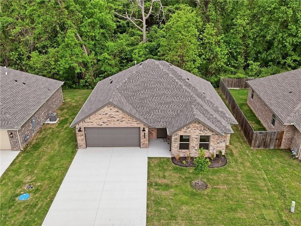 1313 Valley Dr - Photo 3 of 33