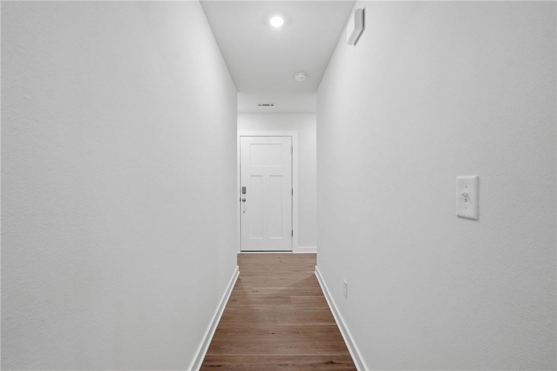 1315 Valley Dr - Photo 5 of 33