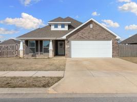 featured image of 2402 England Ln
