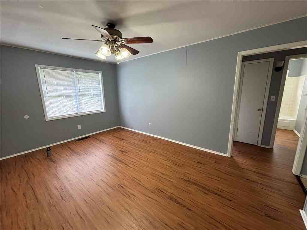 8831 Country Club Rd - Photo 4 of 8