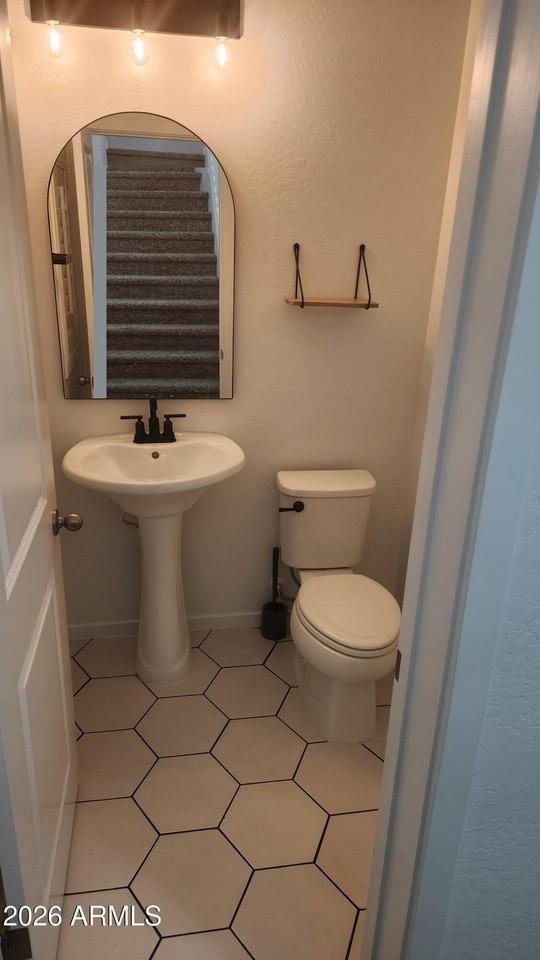 2086 N Marketside Ave - Photo 4 of 23