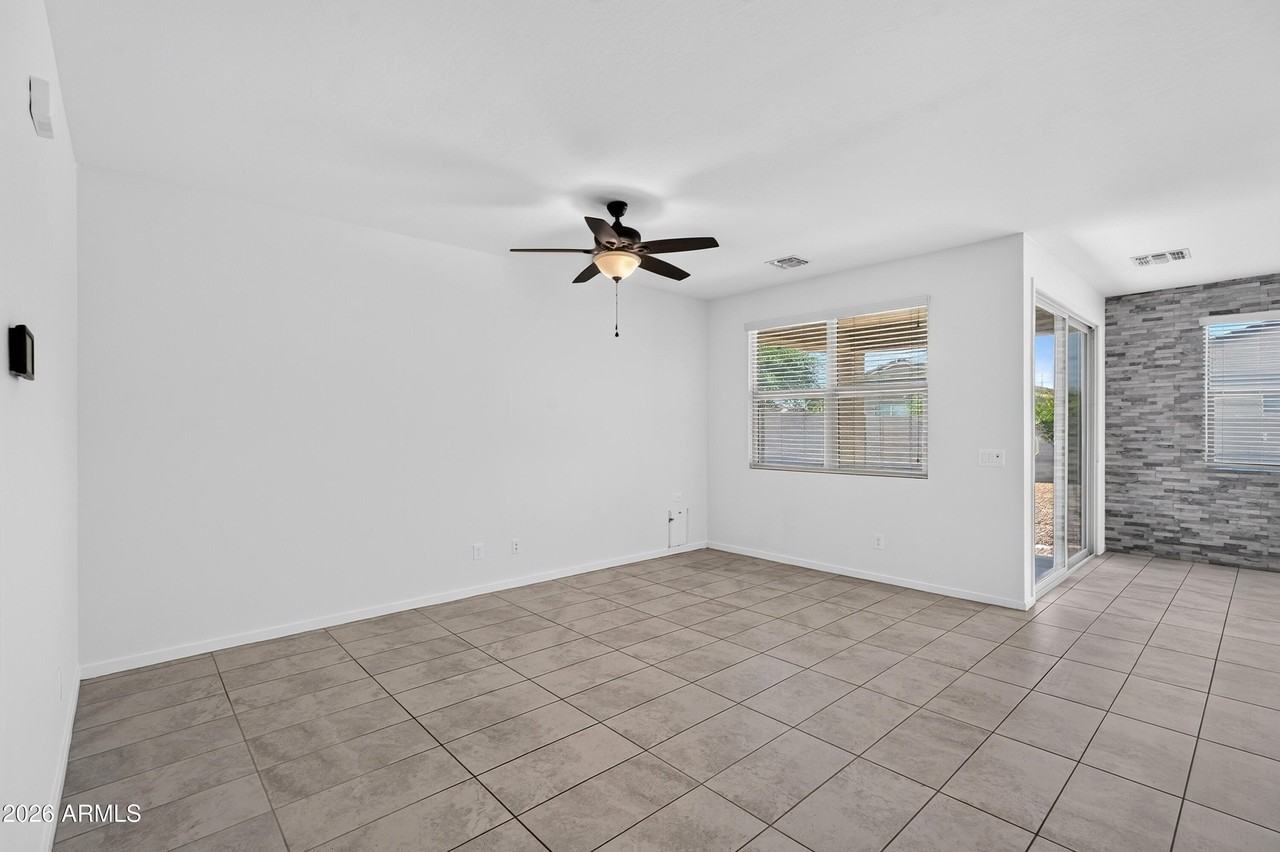 293 W Salali Trl - Photo 5 of 33