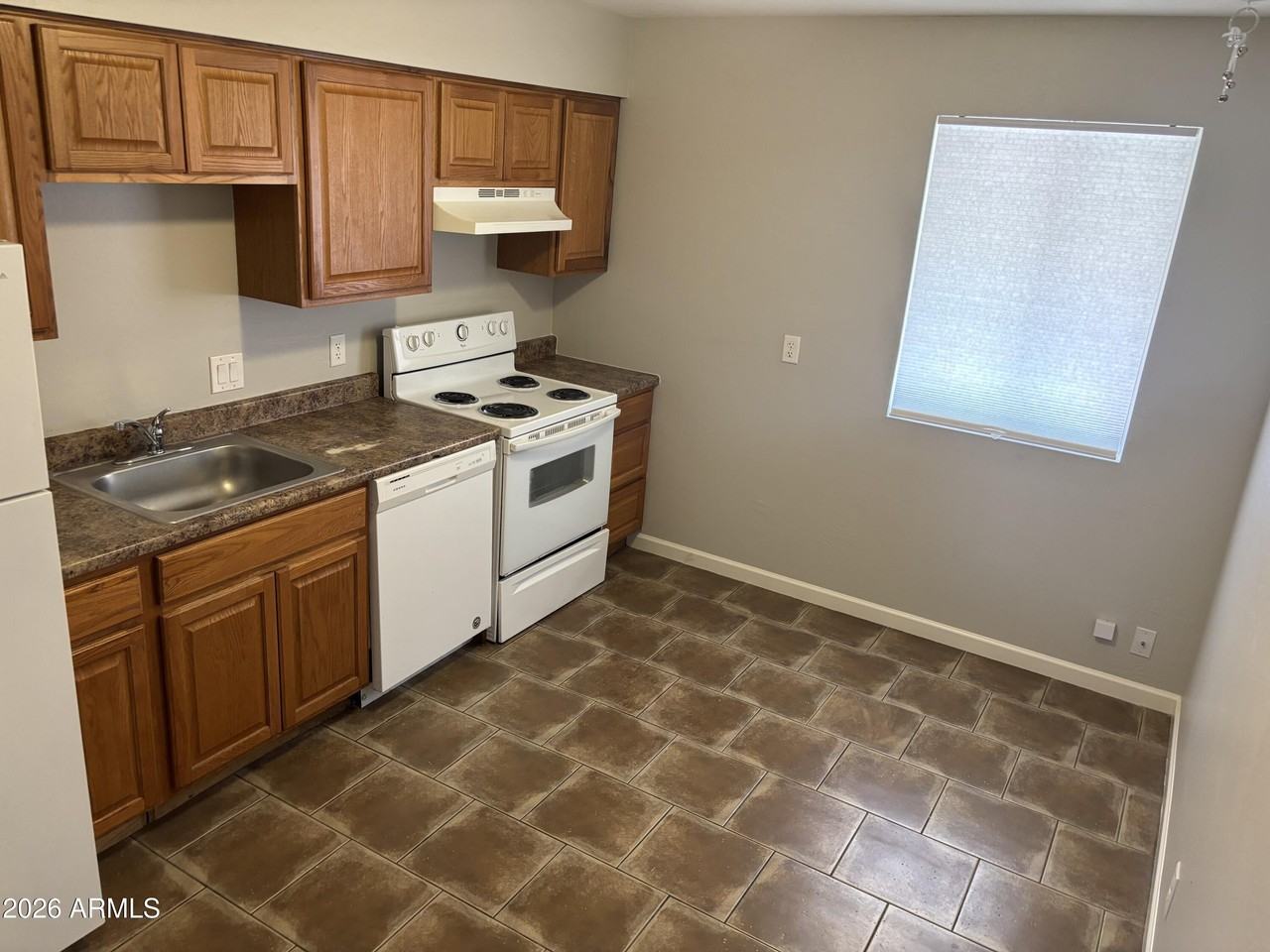 315 N Horne #315 - Photo 5 of 10