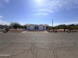 featured image of 6038 S Alameda Rd #2