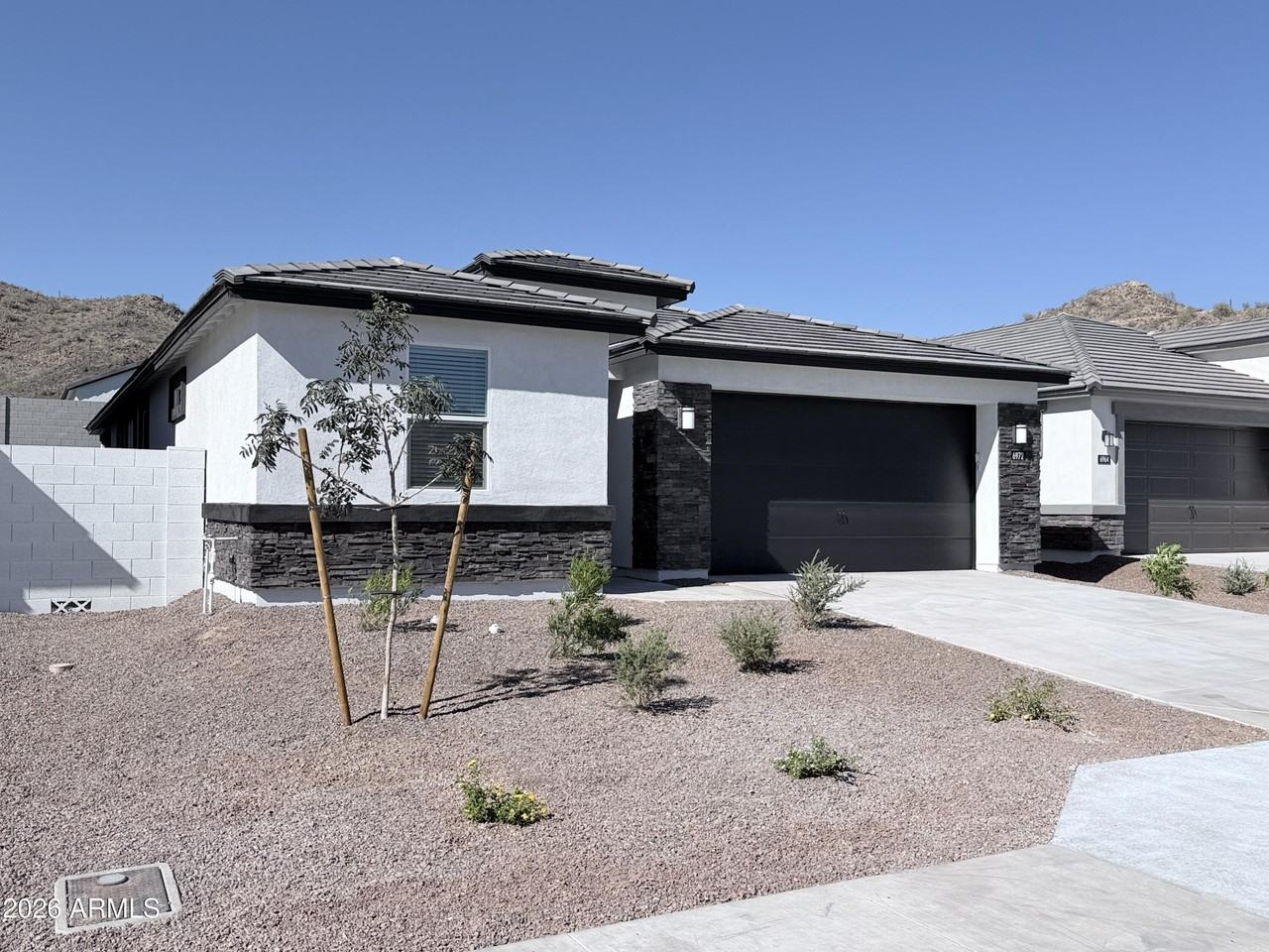 6972 W Buckhorn Trl - Photo 2 of 21