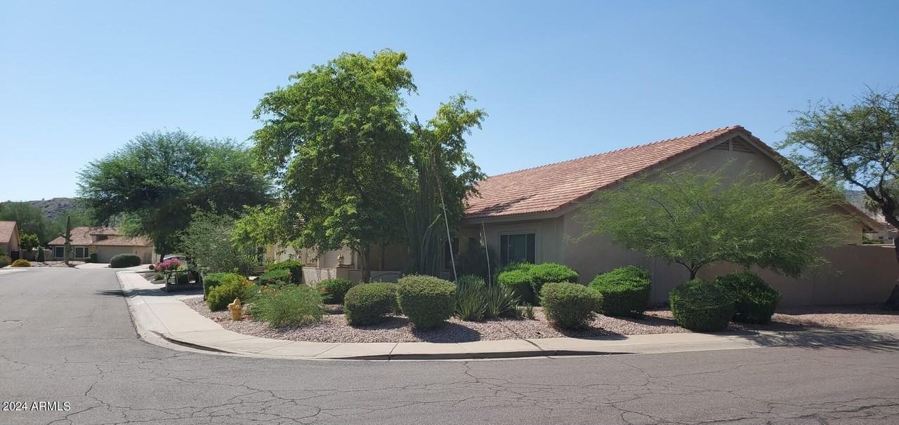 3630 E Goldfinch Gate Ln - Photo 2 of 20
