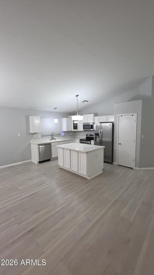13201 W Mauna Loa Ln - Photo 4 of 35