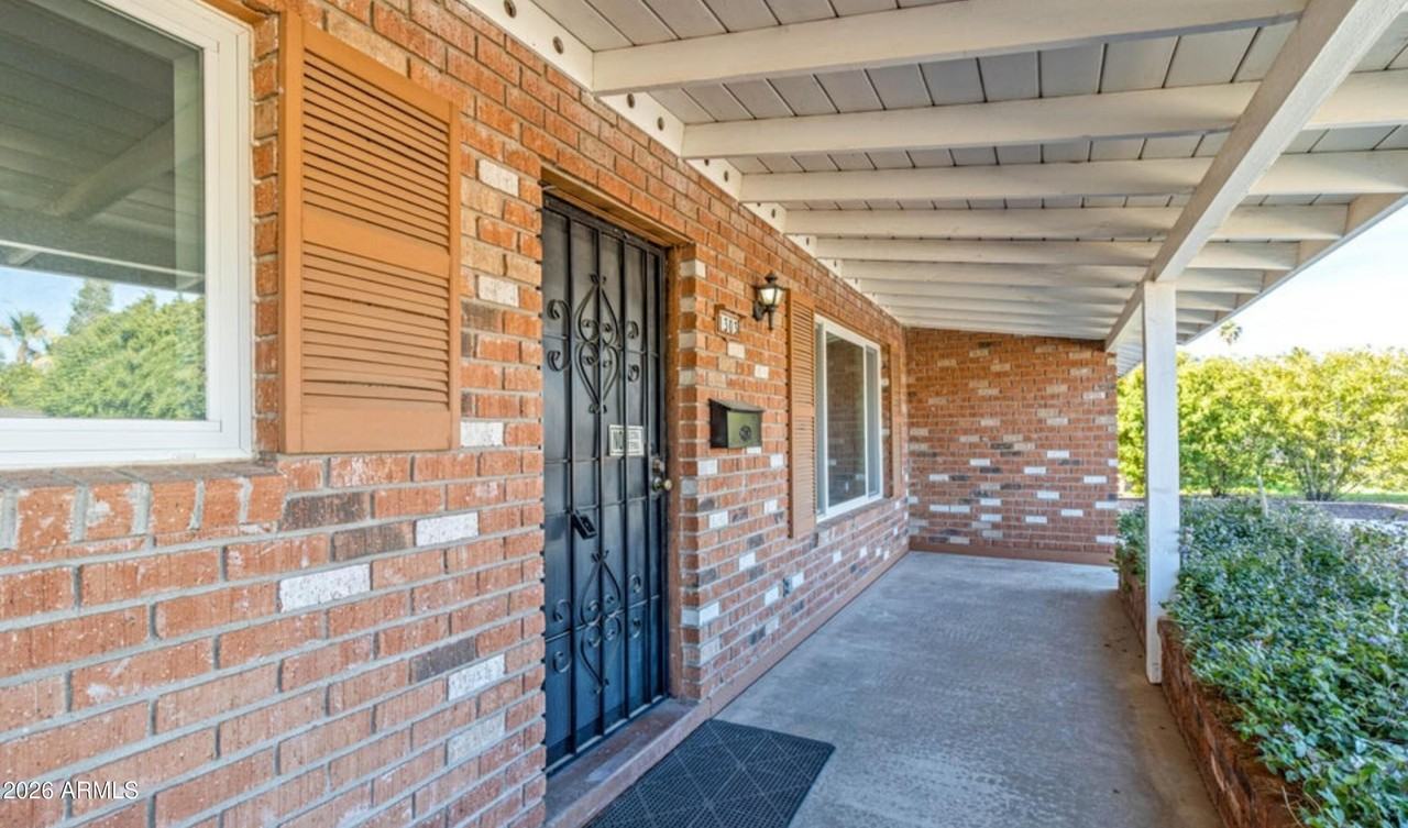 1303 W Devonshire St #1 - Photo 3 of 29