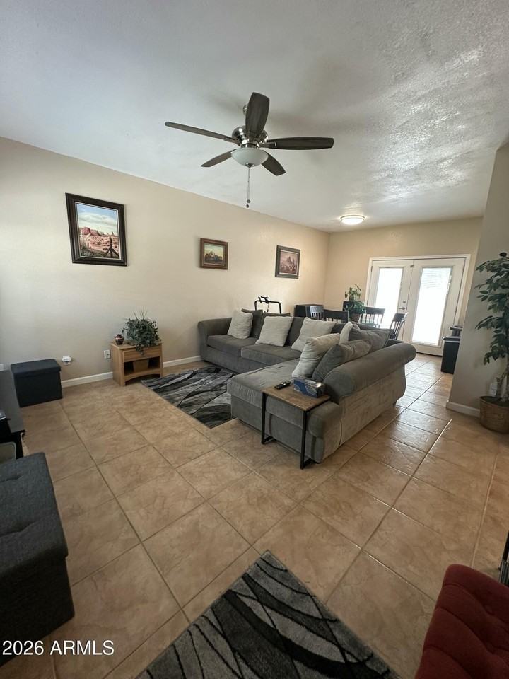 2941 N Oregon St #7 - Photo 3 of 15
