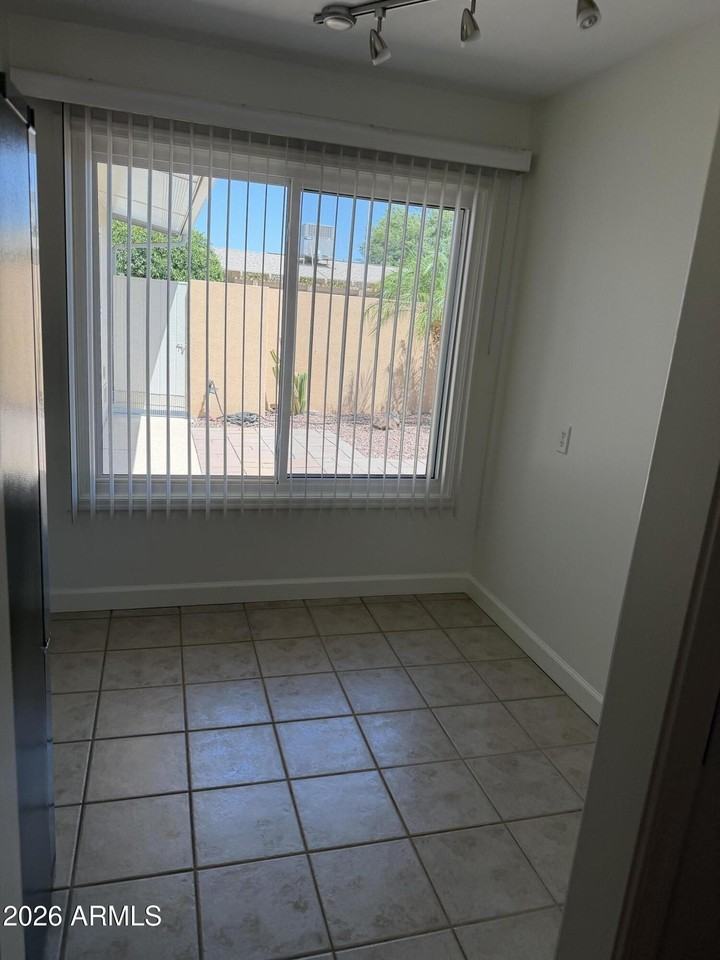 10833 W Santa Fe Dr - Photo 6 of 20