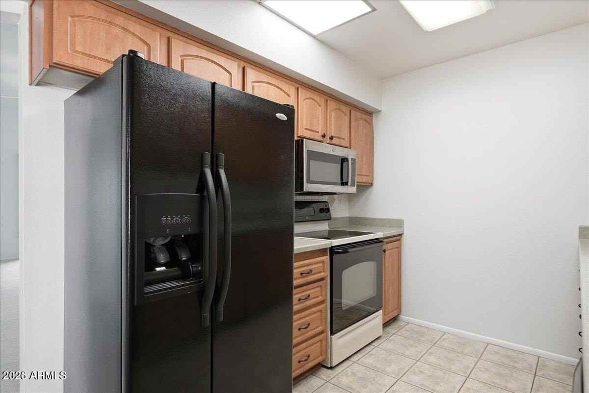 9907 W Cedar Dr - Photo 5 of 30