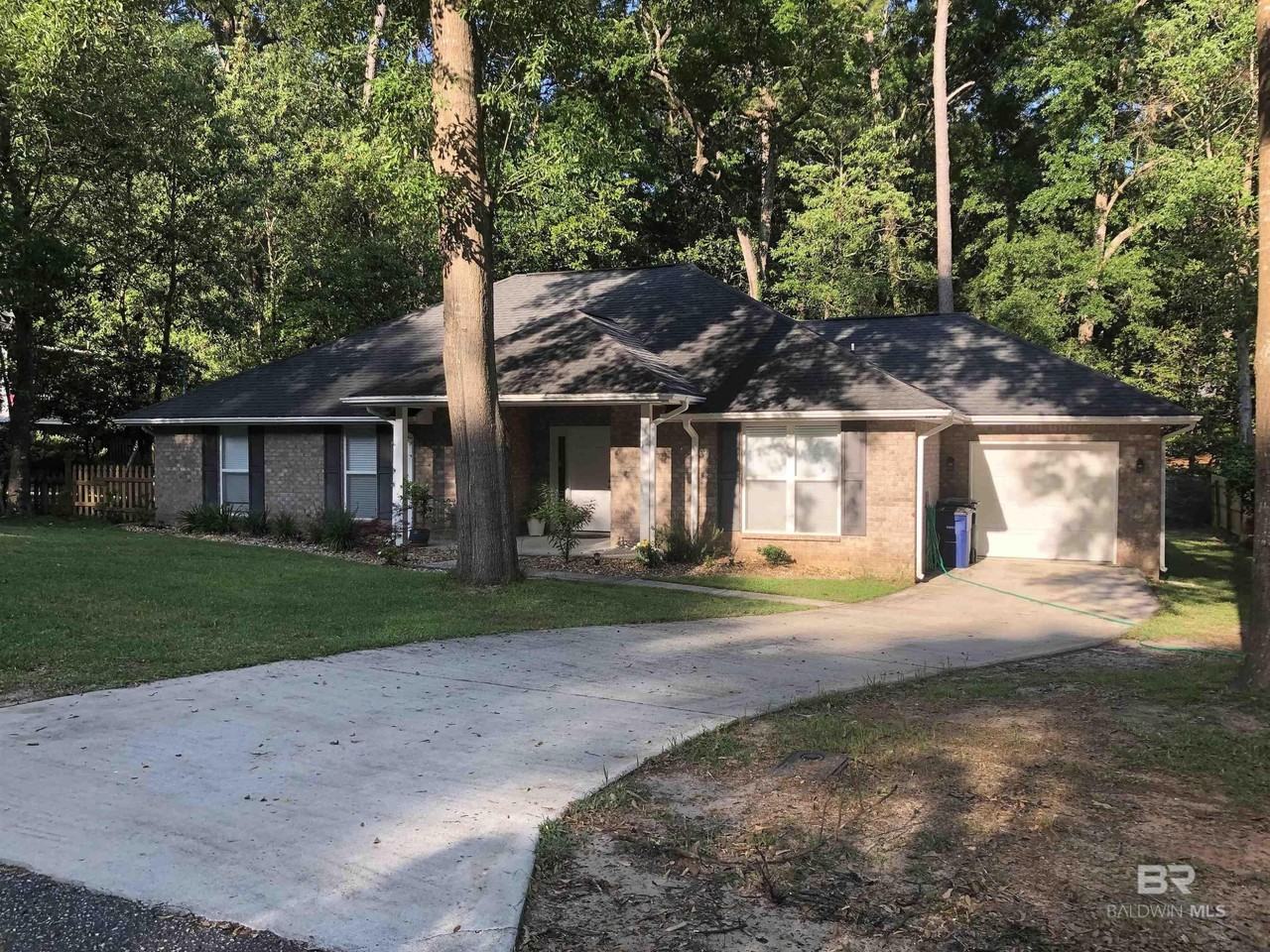 193 Lakeview Loop - Photo 2 of 18