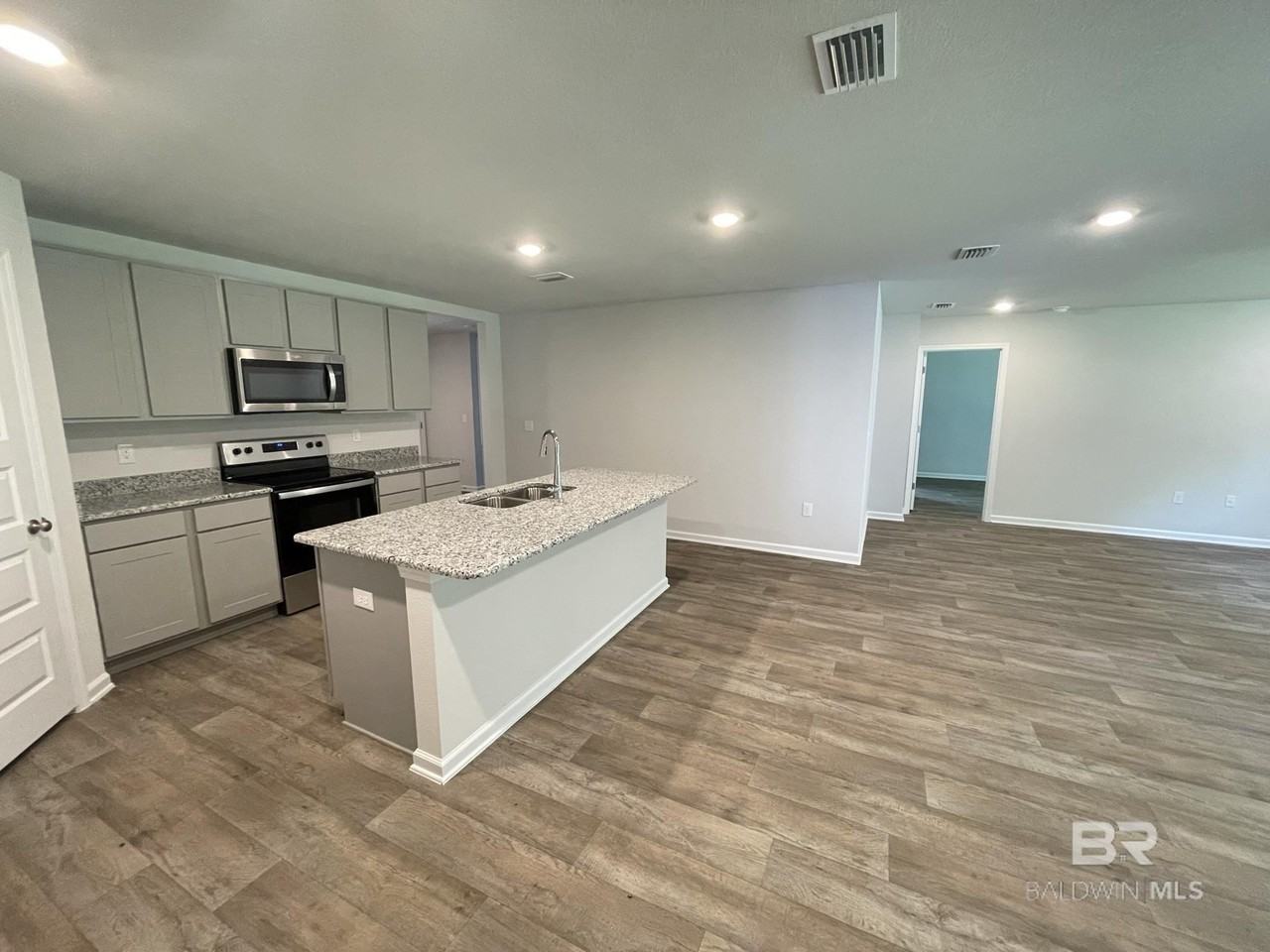 10415 Ruffian Rte - Photo 2 of 18