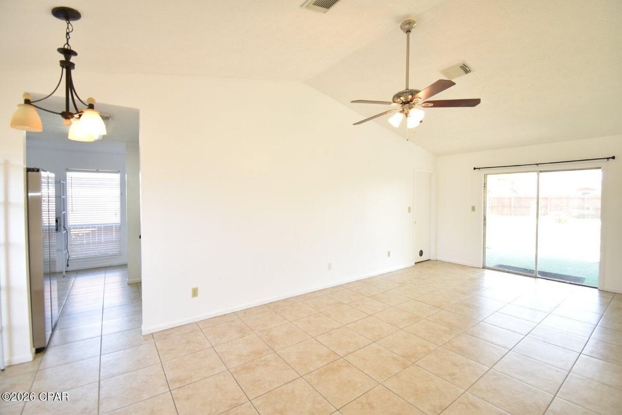 6321 Lance St - Photo 4 of 19