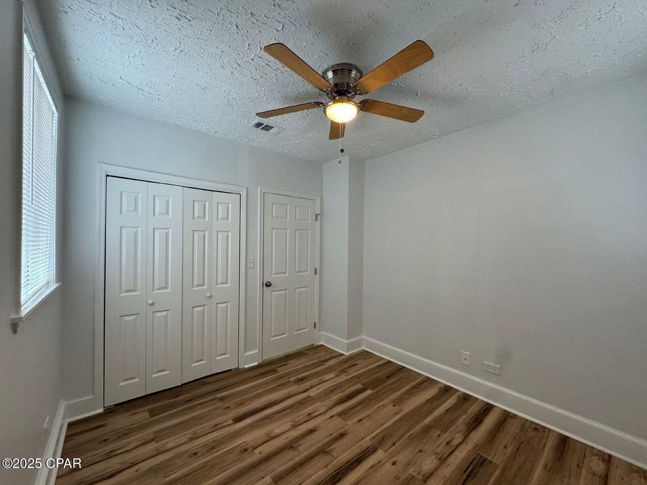 422 Magnolia Ave #4 - Photo 6 of 7