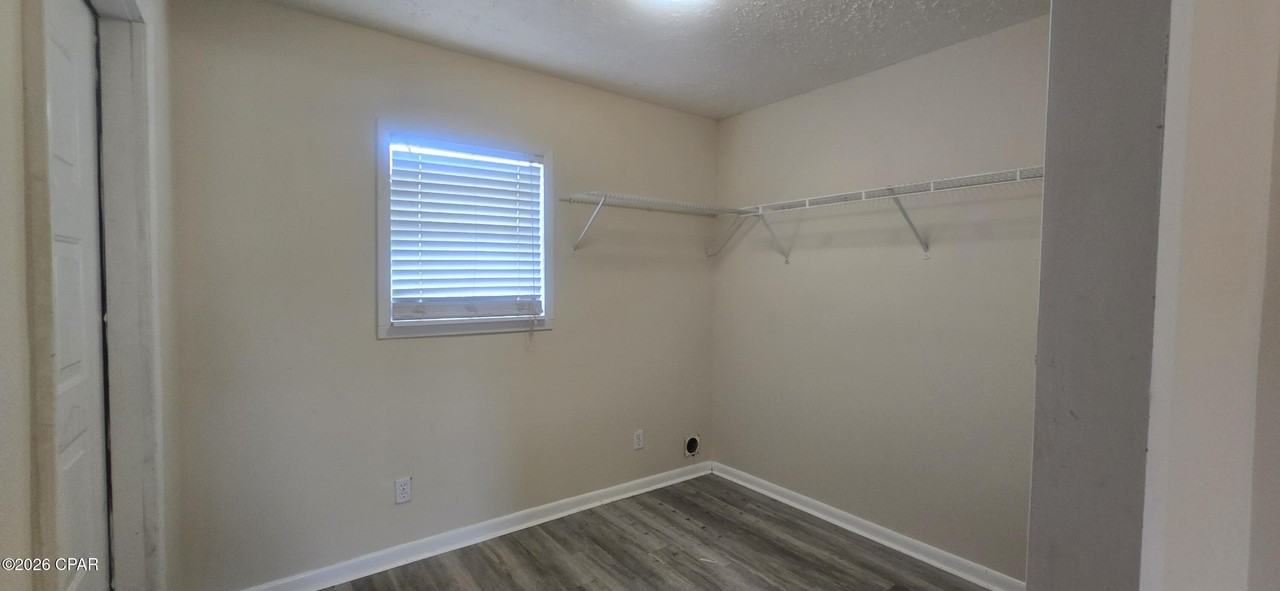 3910 Venetian Cir - Photo 7 of 8