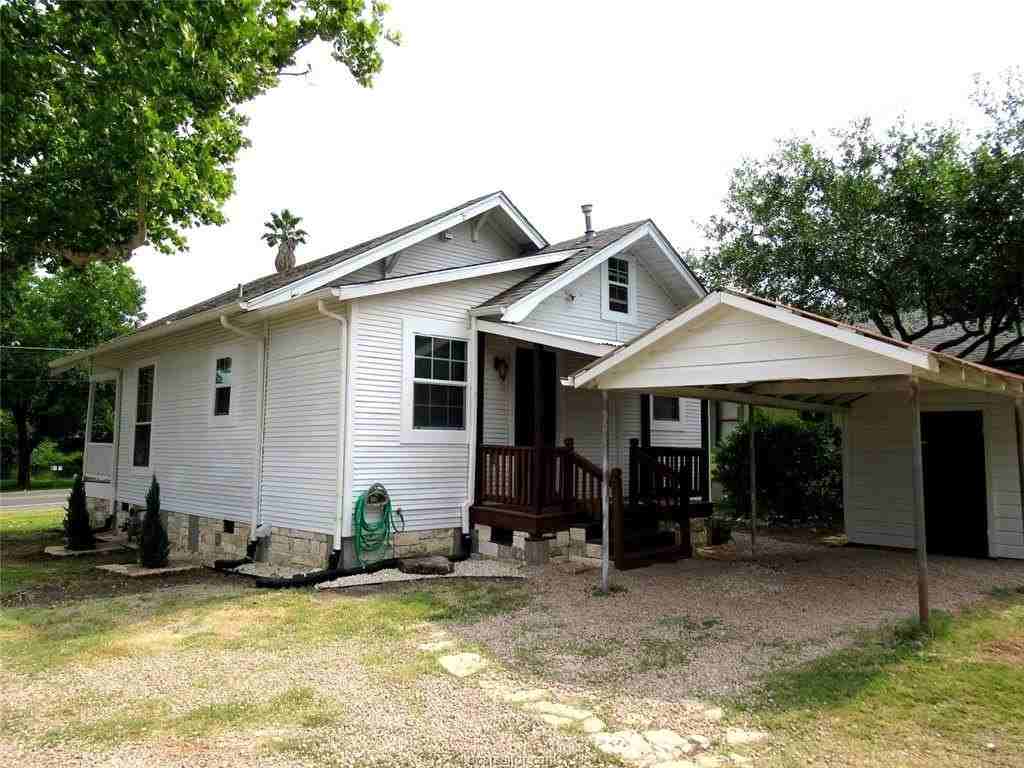 1601 W Main St - Photo 3 of 19