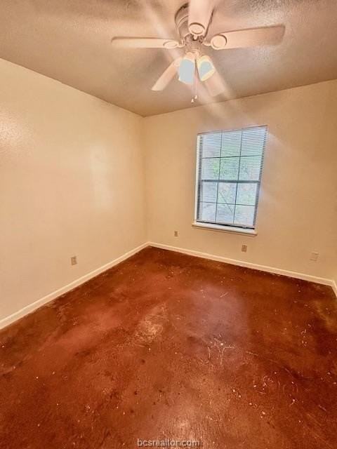 2910 Forestwood Dr - Photo 2 of 8