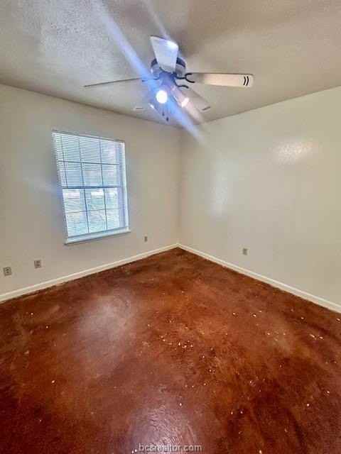 2910 Forestwood Dr - Photo 5 of 8