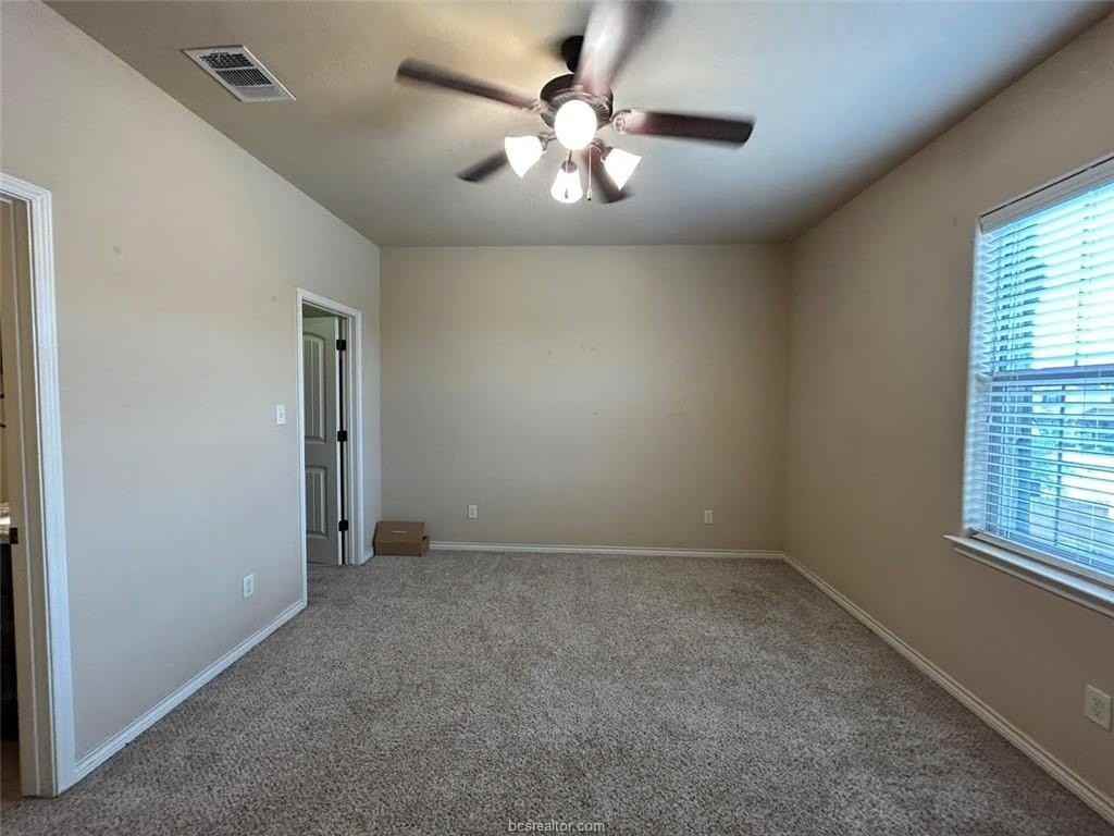 405 Baby Bear Dr - Photo 7 of 20
