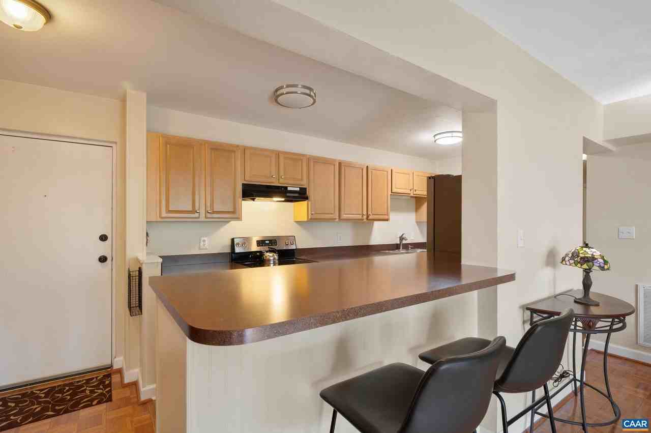 1800 Jefferson Park Ave #54 - Photo 7 of 30