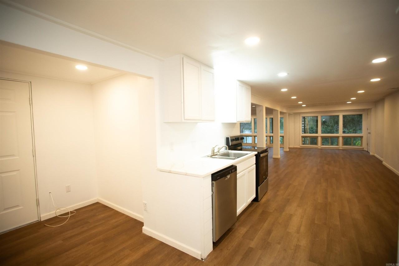13118 Old River Dr - Photo 6 of 25
