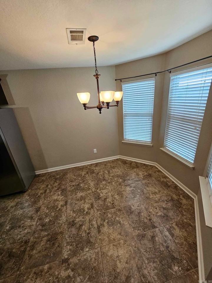1151 Meadows Dr - Photo 6 of 25