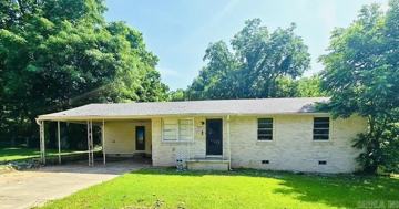 featured image of 3914 Susan Cir