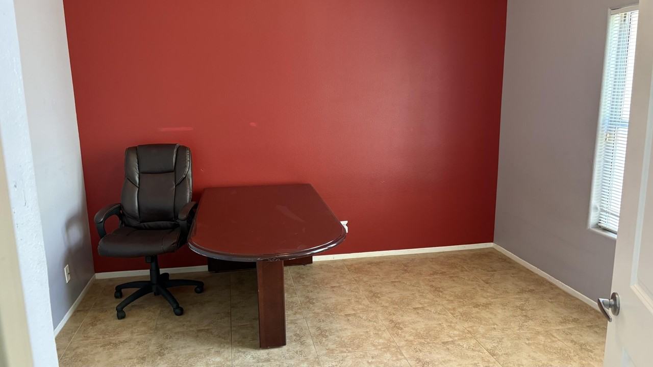 27875 Avenida Maravilla - Photo 3 of 17
