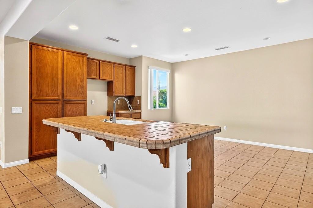 42217 Whisper Rock St - Photo 5 of 26