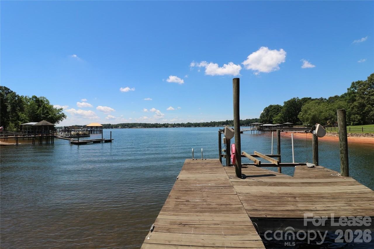 4589 Giles Ave - Photo 2 of 40