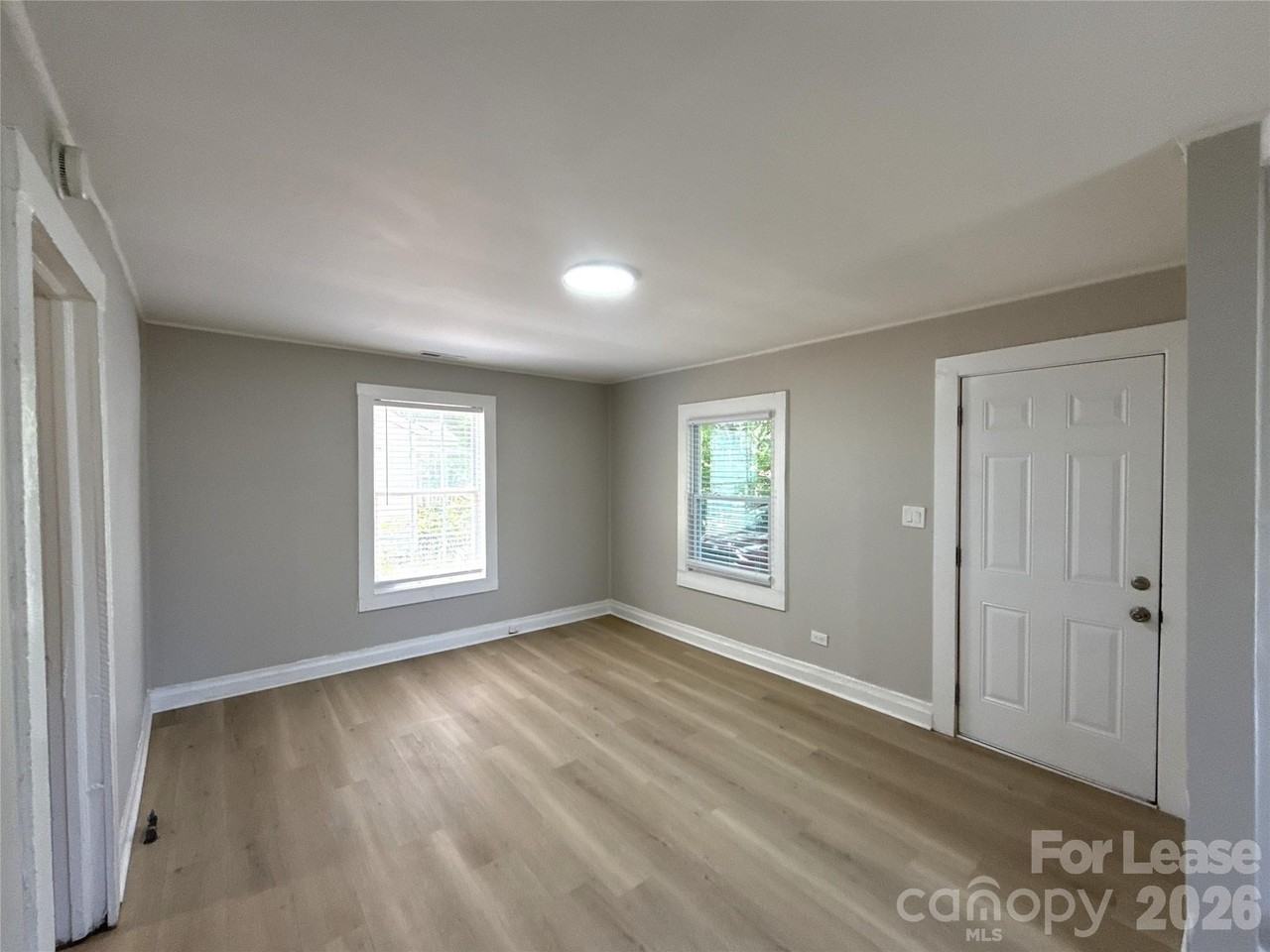 1120 N Ransom St - Photo 3 of 15