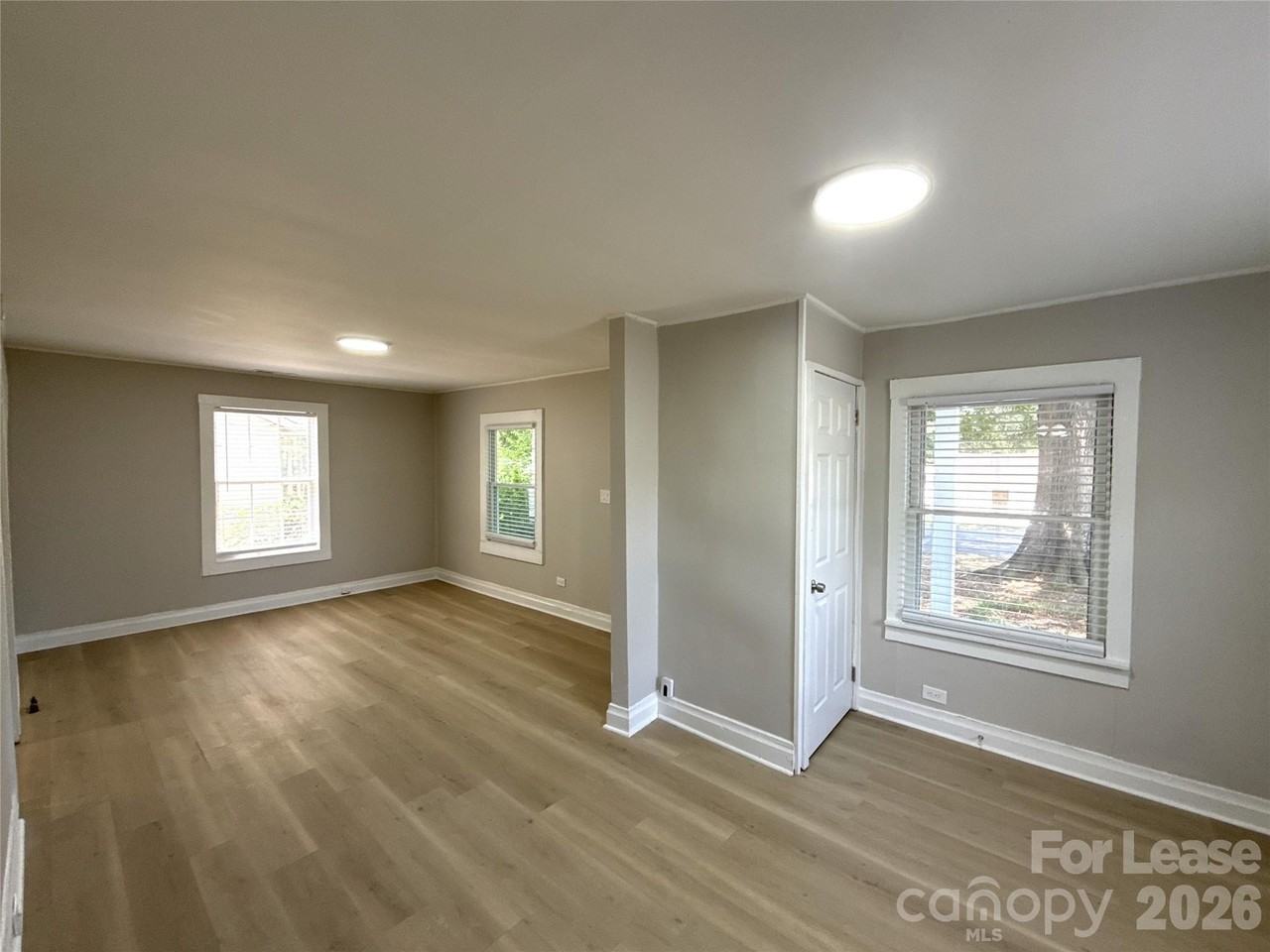 1120 N Ransom St - Photo 5 of 15