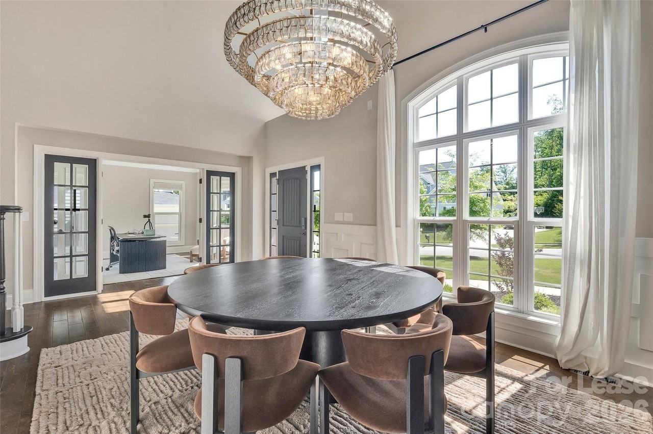 8511 Raven Top Dr - Photo 5 of 45