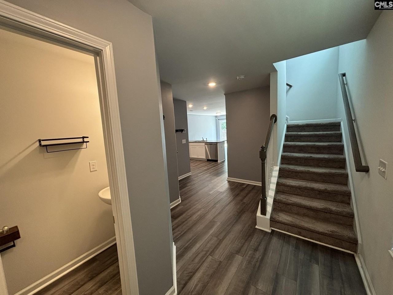 120 Kings Parish Ct - Photo 2 of 21