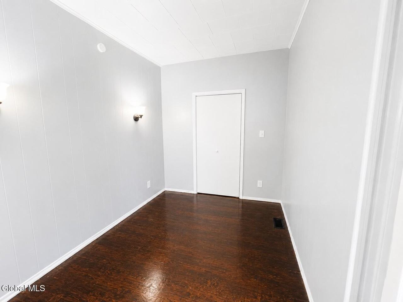 359 Forest Ave #1 - Photo 5 of 13