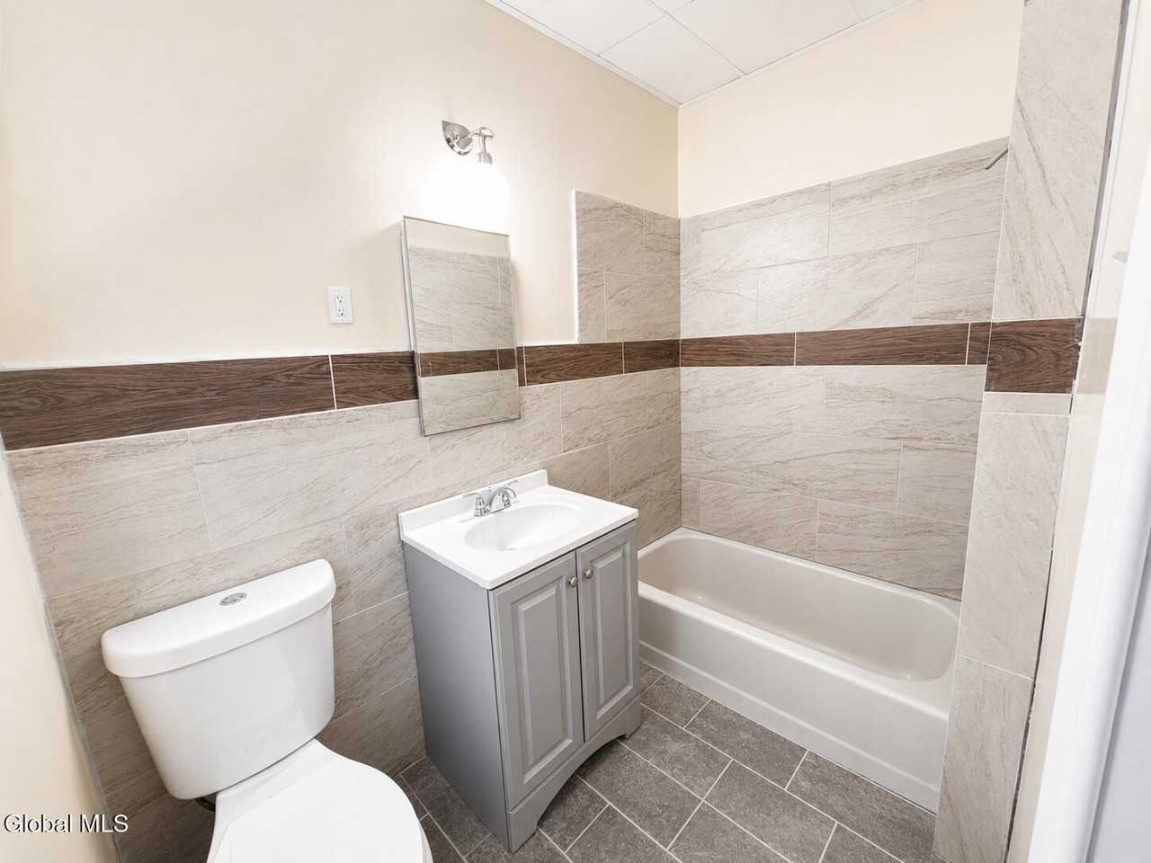 359 Forest Ave #1 - Photo 6 of 13