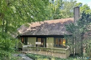 featured image of 4 Copper Hill Dr #4