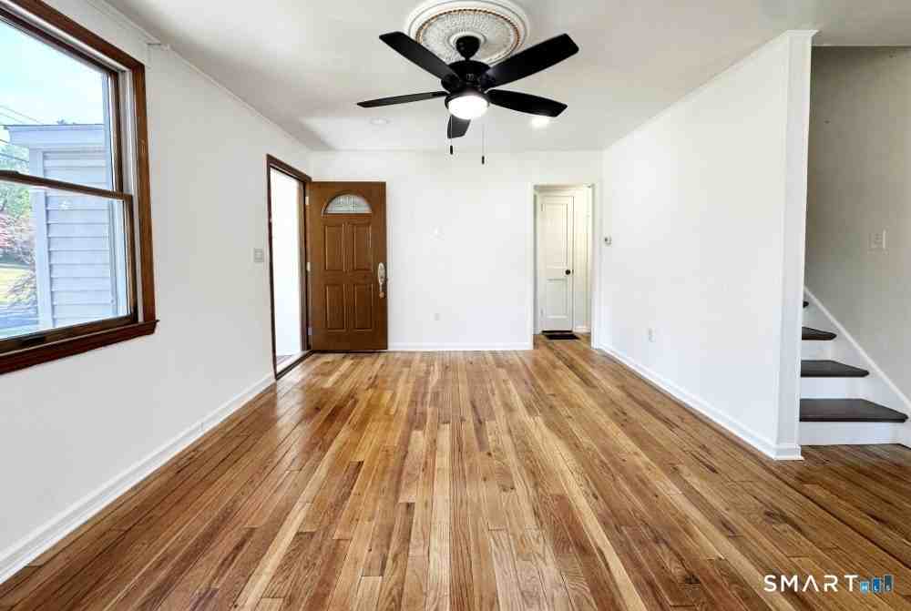 225 Battis Rd - Photo 5 of 23