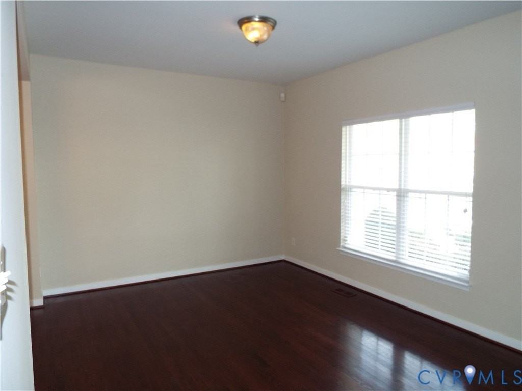 11485 Abbots Cross Ln - Photo 6 of 31