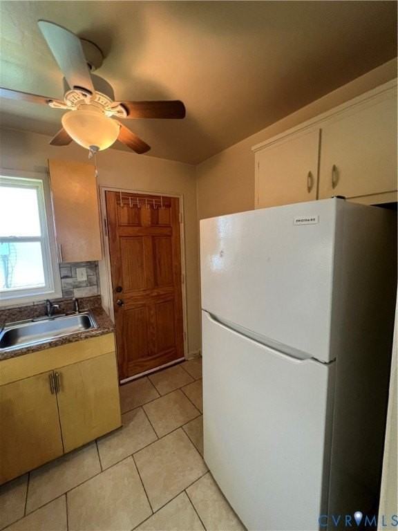 601 Monticello Dr - Photo 6 of 10
