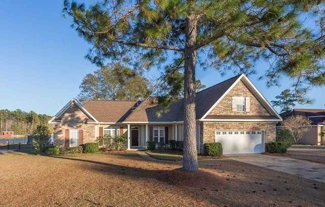 206 Lakeside Dr