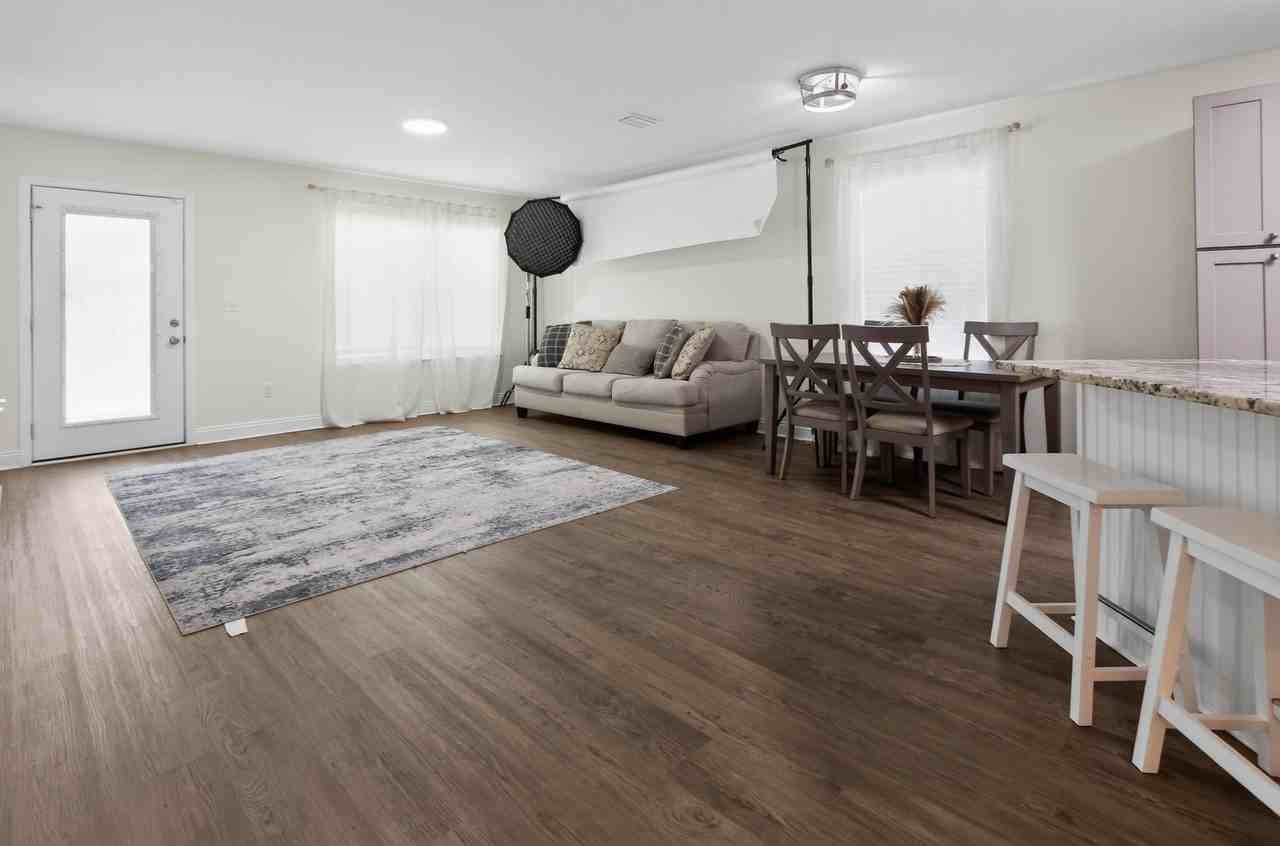 5282 Kervin Rd - Photo 7 of 27
