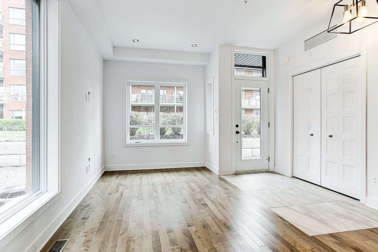 4750 Rue Des Francs-Bourgeois - Photo 3 of 31