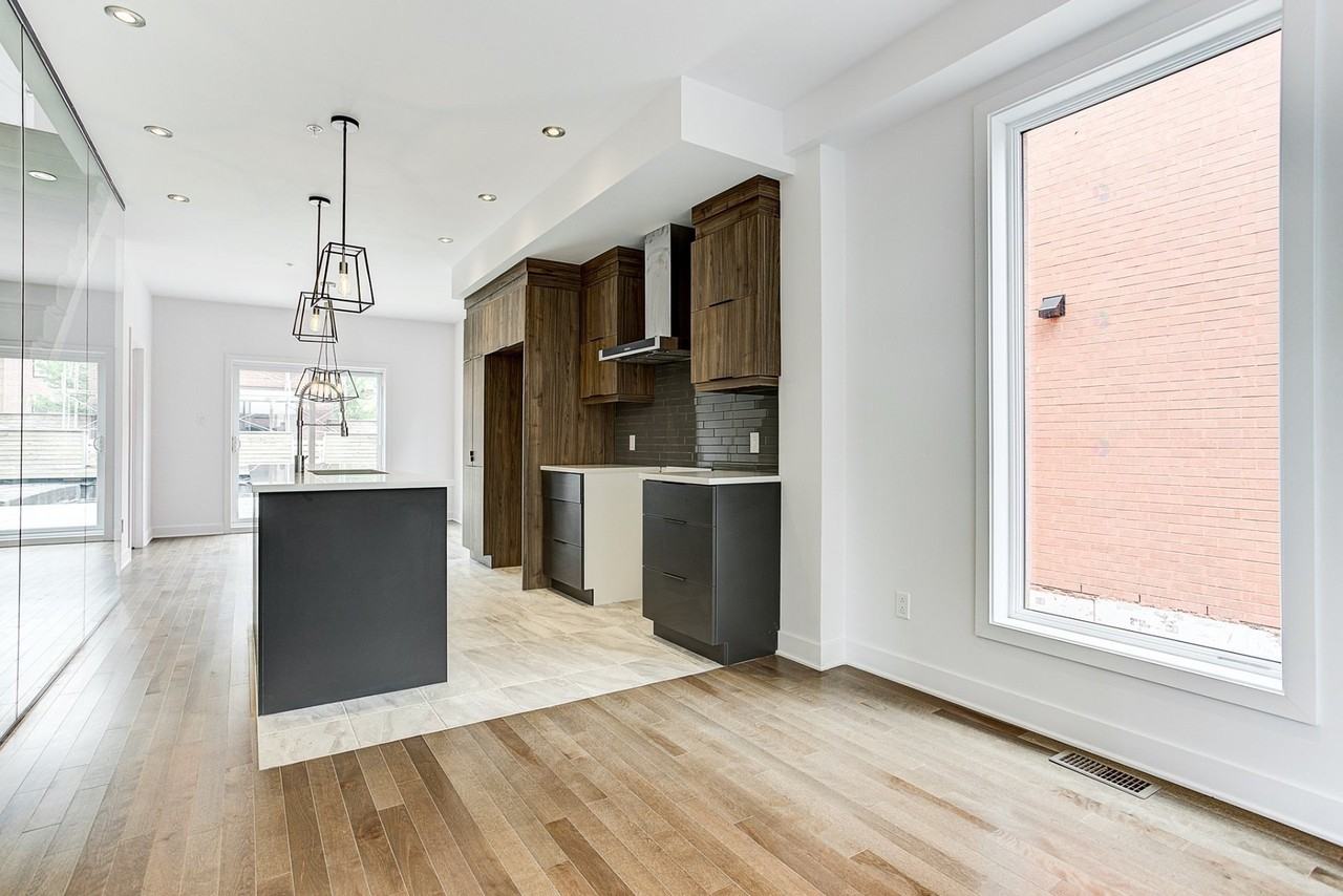 4750 Rue Des Francs-Bourgeois - Photo 7 of 31
