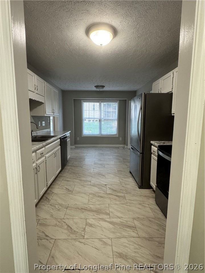 123 Cornwallis Ct - Photo 5 of 21