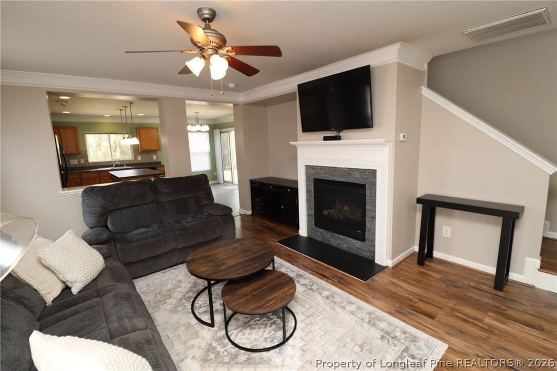 3600 Corydon Ct - Photo 6 of 36